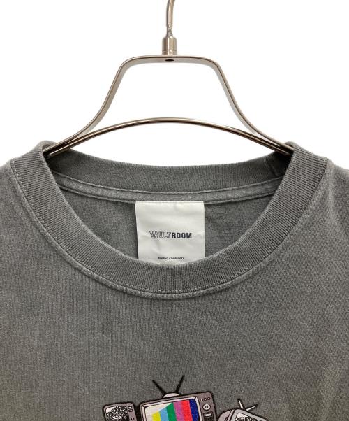 VAULTROOM（ボルトルーム）VAULTROOM (ボルトルーム) COVER (カバー) 赤見かるび (アカミカルビ) VR × LAPKARU TEE  ブラック サイズ:SIZE XLの古着・服飾アイテム