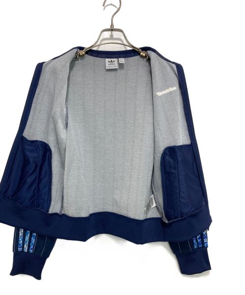 adidas（アディダス）adidas (アディダス) LIBERTY LONDON (リバティ ロンドン) トーナル ブロックド トラックトップ ネイビー サイズ:XSの古着・服飾アイテム