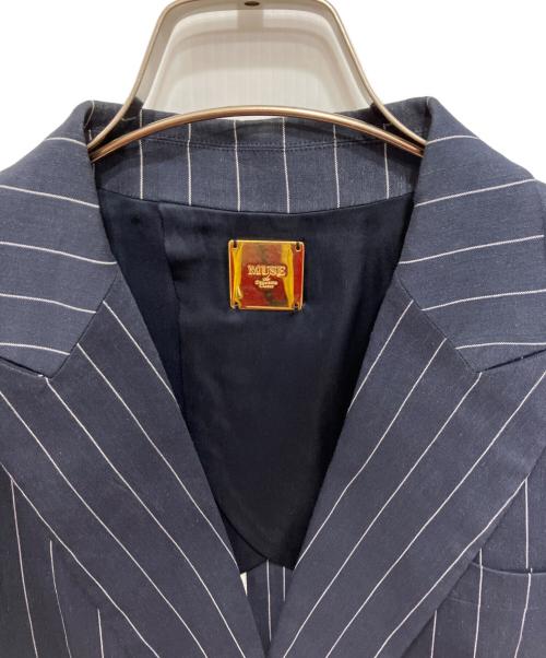 MUSE de Deuxieme Classe（ミューズ ドゥーズィエム クラス）MUSE de Deuxieme Classe (ミューズ ドゥーズィエム クラス) 金釦リネン混テーラードジャケット ネイビー サイズ:38の古着・服飾アイテム