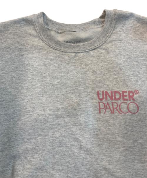 UNDER R Art by Alexis Ross（アレクシスロス）UNDER R Art by Alexis Ross (アレクシスロス) PARCO クルー ネック スウェット グレー サイズ:XLの古着・服飾アイテム