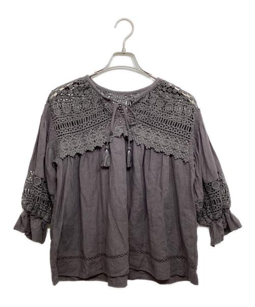 CLOTH&CROSS（クロスアンドクロス）CLOTH&CROSS (クロスアンドクロス) クラシックレースブラウス グレー サイズ:Fの古着・服飾アイテム