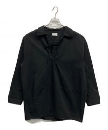 cepie.（セピエ）の古着「Vネックブラウス」｜ブラック