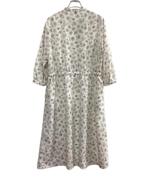 J.PRESS（ジェイプレス）J.PRESS (ジェイプレス) ラインフラワープリントワンピース ホワイト サイズ:T13の古着・服飾アイテム