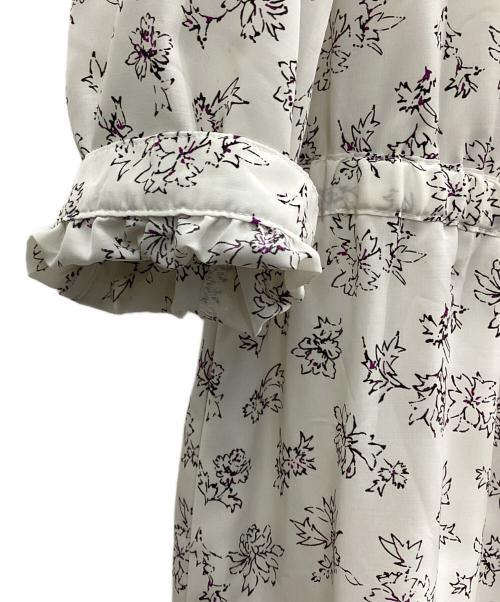 J.PRESS（ジェイプレス）J.PRESS (ジェイプレス) ラインフラワープリントワンピース ホワイト サイズ:T13の古着・服飾アイテム