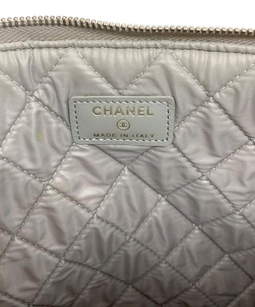 CHANEL（シャネル）CHANEL (シャネル) ドーヴィル クラッチバッグ グレーの古着・服飾アイテム