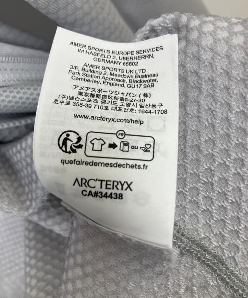 ARC'TERYX（アークテリクス）ARC'TERYX (アークテリクス) アウトドアウェア(ジャケット) グレー サイズ:SIZE Mの古着・服飾アイテム