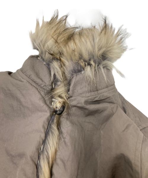 PERVERZE（パーバーズ）PERVERZE (パーバーズ) リバーシブルフェイクファーコート ベージュ×ブラウン サイズ:Fの古着・服飾アイテム