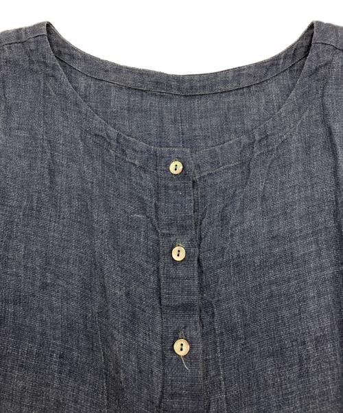 nest Robe（ネストローブ）nest Robe (ネストローブ) ノースリーブリネン後染めブラウス　01172-1197 ネイビー サイズ:Freeの古着・服飾アイテム