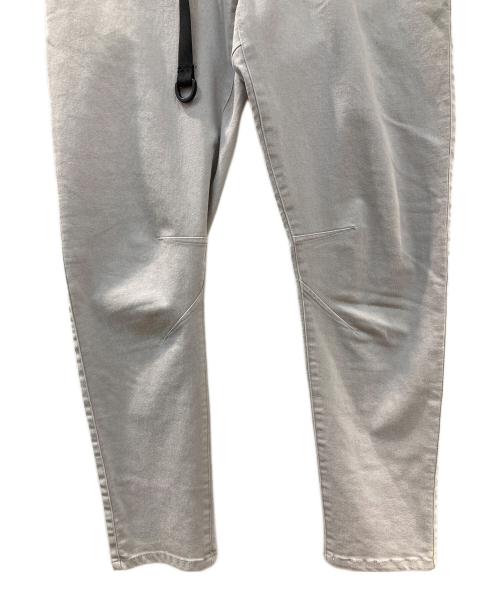 DUFFER（ダファー）DUFFER (ダファー) ピグメントダイ スキニーイージーパンツ グレー サイズ:XLの古着・服飾アイテム