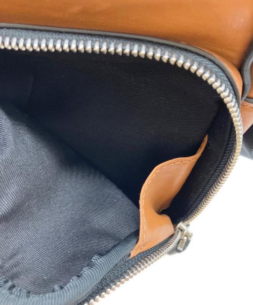 3.1 phillip lim（スリーワンフィリップリム）3.1 phillip lim (スリーワンフィリップリム) カメラバッグ ブラウンの古着・服飾アイテム