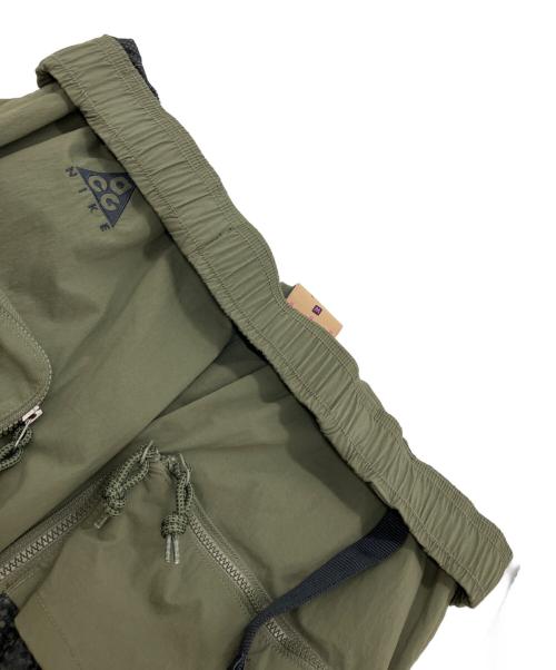NIKE ACG（ナイキエーシージー）NIKE ACG (ナイキエーシージー) カーゴハーフパンツ オリーブ サイズ:Mの古着・服飾アイテム