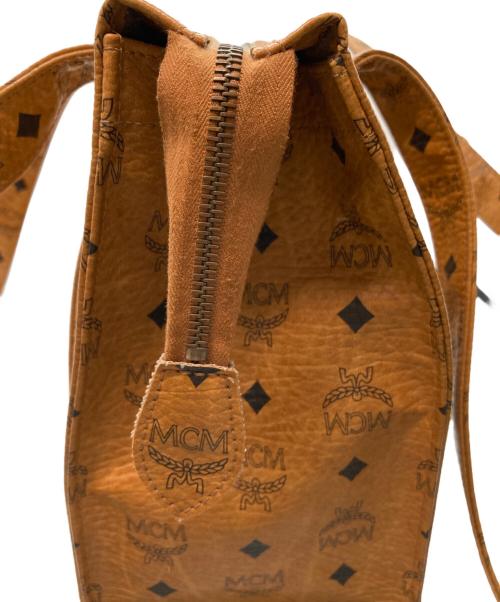 MCM（エムシーエム）MCM (エムシーエム) ロゴグラムレザートートバッグ ブラウンの古着・服飾アイテム