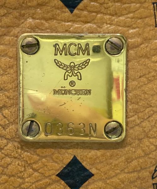 MCM（エムシーエム）MCM (エムシーエム) ロゴグラムレザートートバッグ ブラウンの古着・服飾アイテム