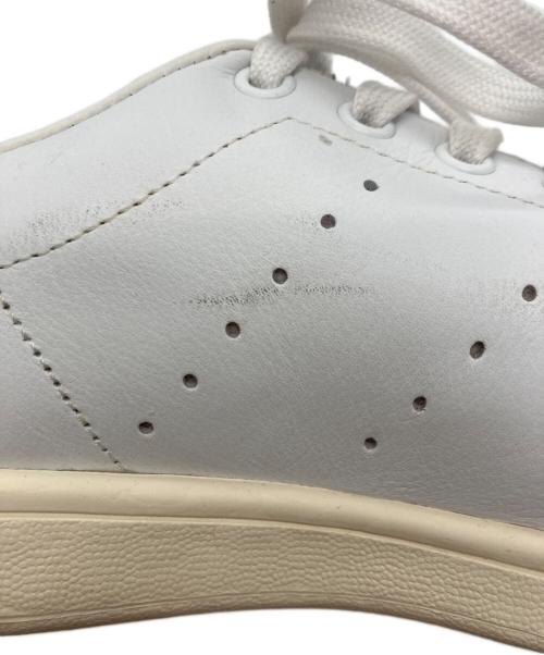 adidas（アディダス）adidas (アディダス) STANSMITH ホワイト×ネイビー サイズ:26.5の古着・服飾アイテム