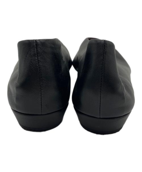 BOTTEGA VENETA（ボッテガベネタ）BOTTEGA VENETA (ボッテガベネタ) アーモンド スクエアトゥフラットパンプス ブラック サイズ:41の古着・服飾アイテム