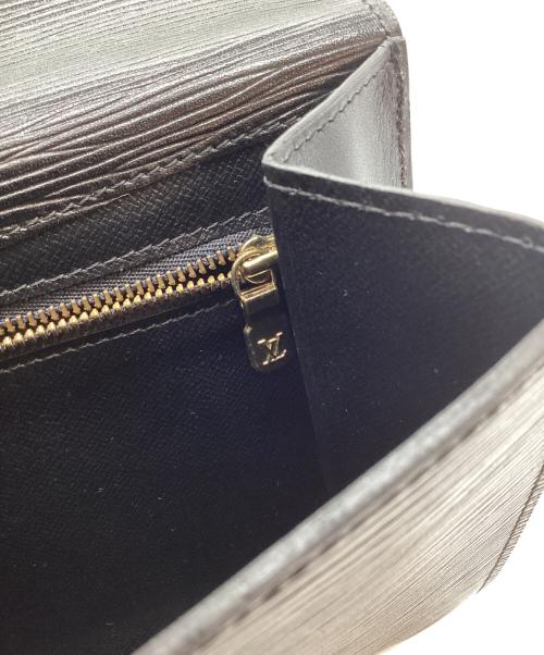 LOUIS VUITTON（ルイ ヴィトン）LOUIS VUITTON (ルイ ヴィトン) クラッチバッグ ブラックの古着・服飾アイテム