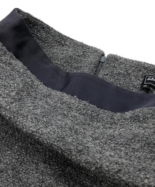 Salvatore Ferragamo（サルヴァトーレ フェラガモ）Salvatore Ferragamo (サルヴァトーレ フェラガモ) スカートセットアップ グレー サイズ:38の古着・服飾アイテム