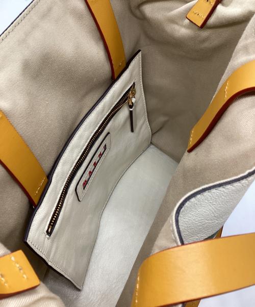 MARNI（マルニ）MARNI (マルニ) LOGO MUSEO アイボリーの古着・服飾アイテム