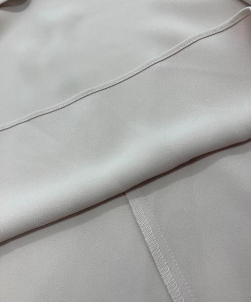 ANAYI（アナイ）ANAYI (アナイ) コンパクトサテンケープブラウス ベージュ サイズ:38の古着・服飾アイテム