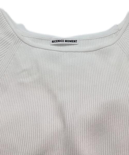 NICENICE MOMENT（ナイスナイス モーメント）NICENICE MOMENT (ナイスナイス モーメント) OPEN SHOULDER ニット ホワイト サイズ:Ｓの古着・服飾アイテム