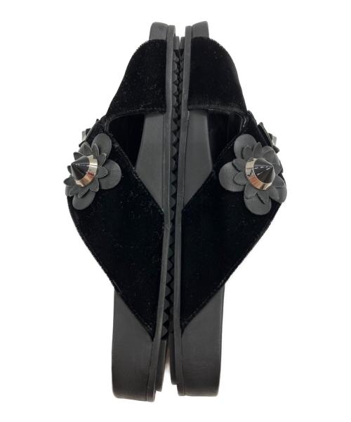 FENDI（フェンディ）FENDI (フェンディ) フラワーモチーフスライドサンダル ブラック サイズ:35の古着・服飾アイテム