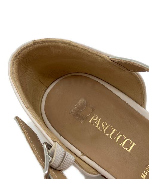 PASCUCCI（パスクッチ）PASCUCCI (パスクッチ) グルカサンダル ホワイト サイズ:38の古着・服飾アイテム