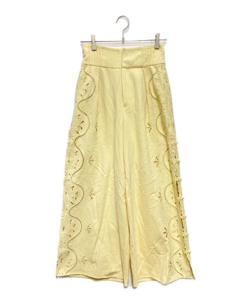FRAY ID（フレイ アイディー）FRAY ID (フレイ アイディー) カットワークレースワイドパンツ イエローの古着・服飾アイテム