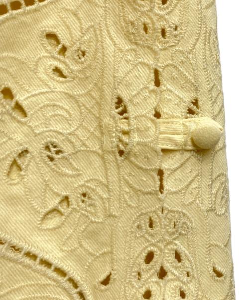 FRAY ID（フレイ アイディー）FRAY ID (フレイ アイディー) カットワークレースワイドパンツ イエローの古着・服飾アイテム