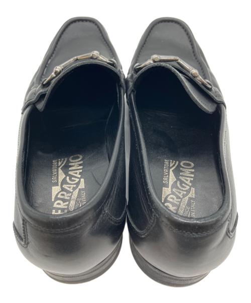 Salvatore Ferragamo（サルヴァトーレ フェラガモ）Salvatore Ferragamo (サルヴァトーレ フェラガモ) ガンチーニモカシン ブラック サイズ:8の古着・服飾アイテム