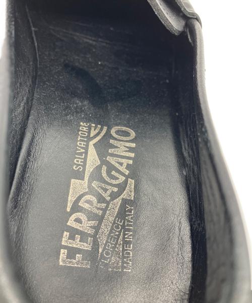 Salvatore Ferragamo（サルヴァトーレ フェラガモ）Salvatore Ferragamo (サルヴァトーレ フェラガモ) ガンチーニモカシン ブラック サイズ:8の古着・服飾アイテム