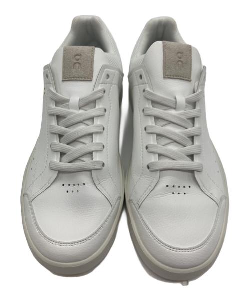 on（オン）On (オン) THE ROGER Centre Court ホワイト サイズ:25.5の古着・服飾アイテム