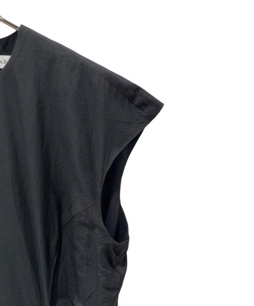 ADORE（アドーア）ADORE (アドーア) ナイロンコットンタフタワンピース ブラック サイズ:38の古着・服飾アイテム