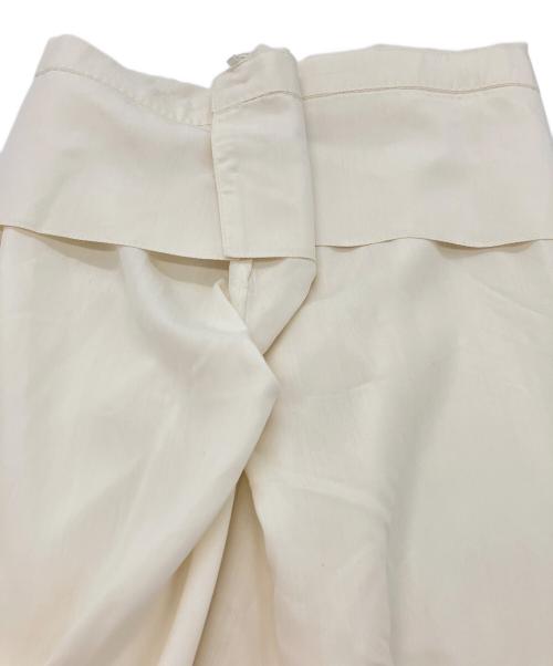 ETRE TOKYO（エトレトウキョウ）ETRE TOKYO (エトレトウキョウ) シングルカフスクルーネックトップス アイボリー サイズ:FREE 未使用品の古着・服飾アイテム