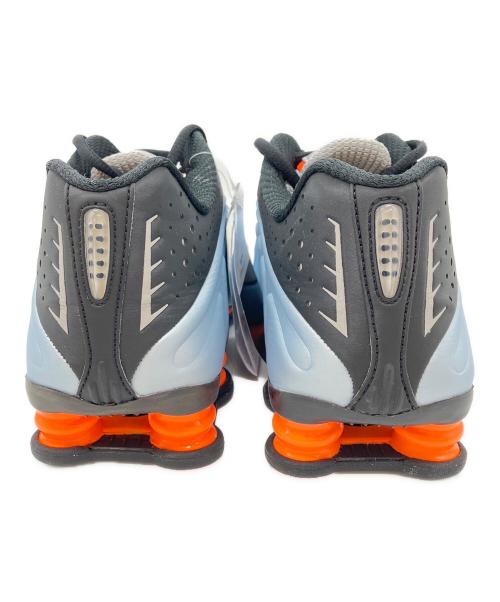 NIKE（ナイキ）NIKE (ナイキ) SHOX R4 シルバー サイズ:24.5cm 未使用品の古着・服飾アイテム