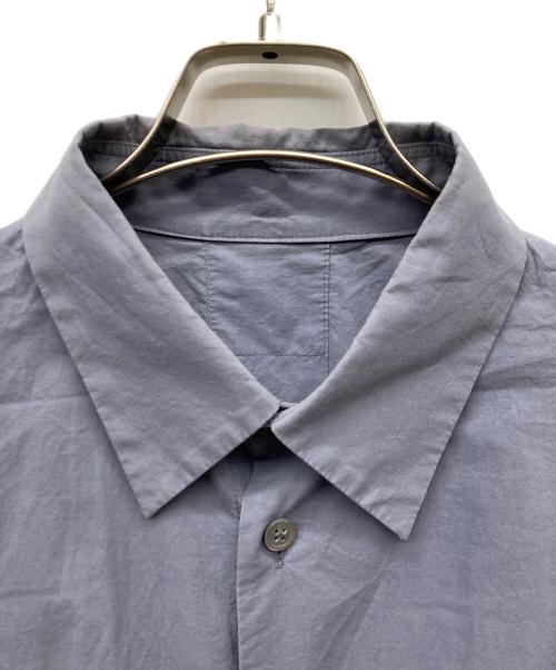 HOMME PLISSE ISSEY MIYAKE（オム プリッセ イッセイ ミヤケ）HOMME PLISSE ISSEY MIYAKE (オム プリッセ イッセイ ミヤケ) STREAMLINE SHIRT グレー サイズ:3の古着・服飾アイテム