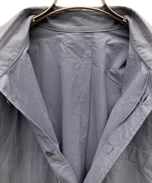 HOMME PLISSE ISSEY MIYAKE（オム プリッセ イッセイ ミヤケ）HOMME PLISSE ISSEY MIYAKE (オム プリッセ イッセイ ミヤケ) STREAMLINE SHIRT グレー サイズ:3の古着・服飾アイテム