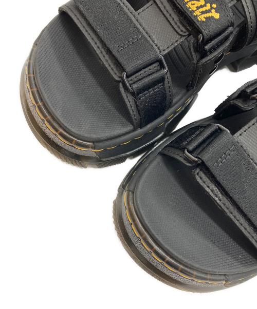 Dr.Martens（ドクターマーチン）Dr.Martens (ドクターマーチン) ストラップサンダル ブラック サイズ:UK4の古着・服飾アイテム