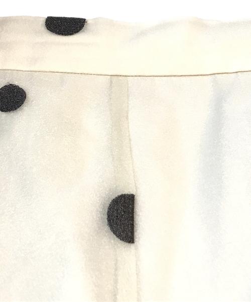 ARPEGE STORY（アルページュストーリー）Arpege story (アルページュストーリー) ドット刺繍オーガンスカート　13433240 アイボリー サイズ:2の古着・服飾アイテム