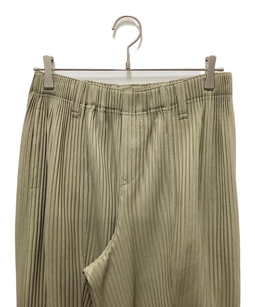 HOMME PLISSE ISSEY MIYAKE（オム プリッセ イッセイ ミヤケ）HOMME PLISSE ISSEY MIYAKE (オム プリッセ イッセイ ミヤケ) パンツ オリーブ サイズ:1の古着・服飾アイテム