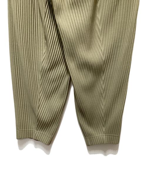 HOMME PLISSE ISSEY MIYAKE（オム プリッセ イッセイ ミヤケ）HOMME PLISSE ISSEY MIYAKE (オム プリッセ イッセイ ミヤケ) パンツ オリーブ サイズ:1の古着・服飾アイテム