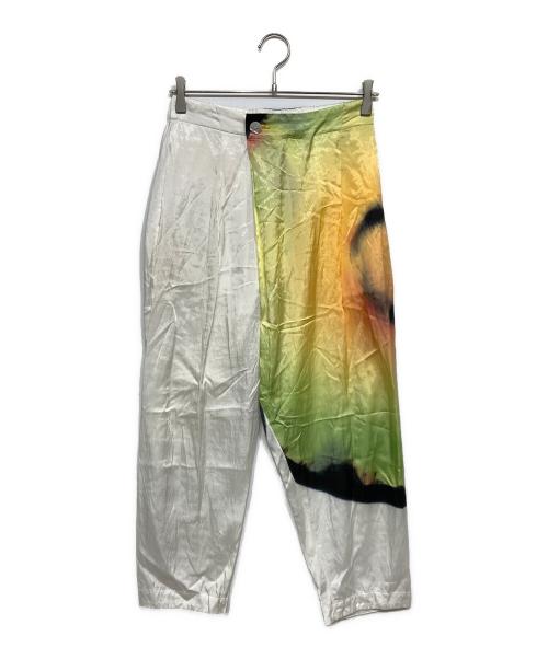 ISSEY MIYAKE（イッセイミヤケ）ISSEY MIYAKE (イッセイミヤケ) アブストラクトパターン クロップドパンツ アシンメトリーパンツ ホワイト サイズ:1の古着・服飾アイテム