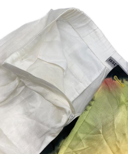 ISSEY MIYAKE（イッセイミヤケ）ISSEY MIYAKE (イッセイミヤケ) アブストラクトパターン クロップドパンツ アシンメトリーパンツ ホワイト サイズ:1の古着・服飾アイテム