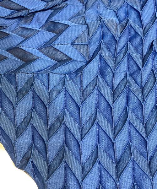 A-POC ABLE ISSEY MIYAKE（エイポック エイブル イッセイ ミヤケ）A-POC ABLE ISSEY MIYAKE (エイポック エイブル イッセイ ミヤケ) ブラウス ブルー サイズ:1の古着・服飾アイテム