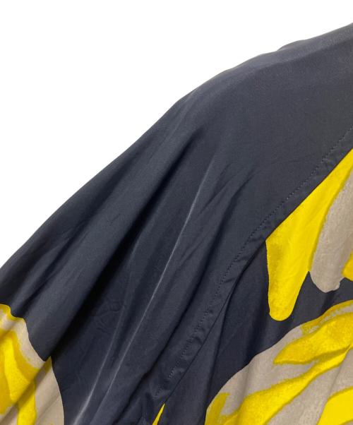 ISSEY MIYAKE（イッセイミヤケ）ISSEY MIYAKE (イッセイミヤケ) プリントレーヨンシャツ ブラック サイズ:2の古着・服飾アイテム