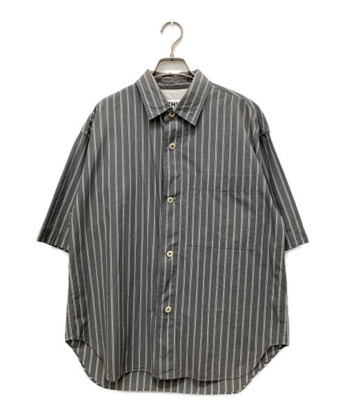 MHL（エムエイチエル）MHL (エムエイチエル) DRY COTTON STRIPE SS SHIRTS グレー サイズ:Mの古着・服飾アイテム
