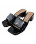 Gianvito Rossi（ジャンヴィト ロッシ）の古着「JAIPUR SLIDE ヒールサンダル」｜ブラック