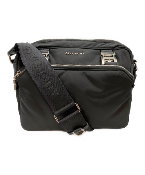 GIVENCHY（ジバンシィ）GIVENCHY (ジバンシィ) 4G ライト ダブル ポーチ メッセンジャー バッグ ブラックの古着・服飾アイテム