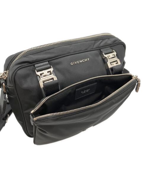 GIVENCHY（ジバンシィ）GIVENCHY (ジバンシィ) 4G ライト ダブル ポーチ メッセンジャー バッグ ブラックの古着・服飾アイテム