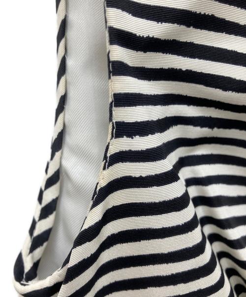 PRADA（プラダ）PRADA (プラダ) ベルテッドボーダーノースリーブワンピース ブラック×ホワイト サイズ:Mの古着・服飾アイテム