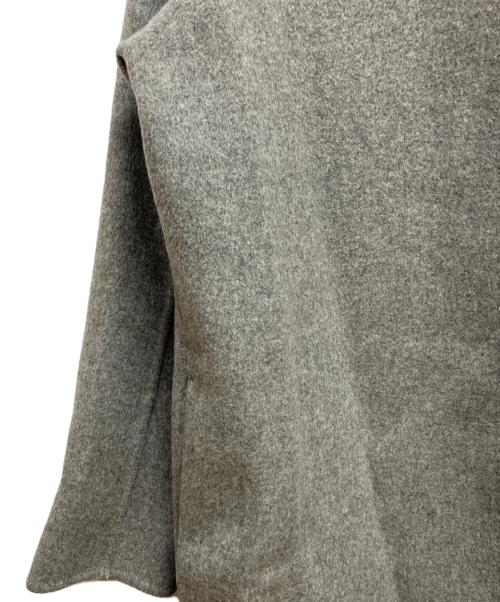 ENFOLD（エンフォルド）ENFOLD (エンフォルド) ウールリバーノーカラーコート グレー サイズ:36の古着・服飾アイテム